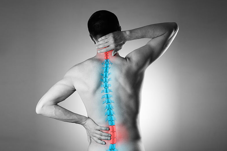 Rückenschmerzen, Taubheitsgefühle, Muskelschwächen aber auch Inkontinenz und Impotenz können durch eine Spondylopathie verursacht werden.