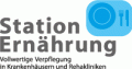 Logo Zertifikat Station Ernährung – vollwertige Verpflegung in Krankenhäusern und Rehakliniken gemäß DGE-Qualitätsstandard für die Verpflegung in Rehabilitationskliniken