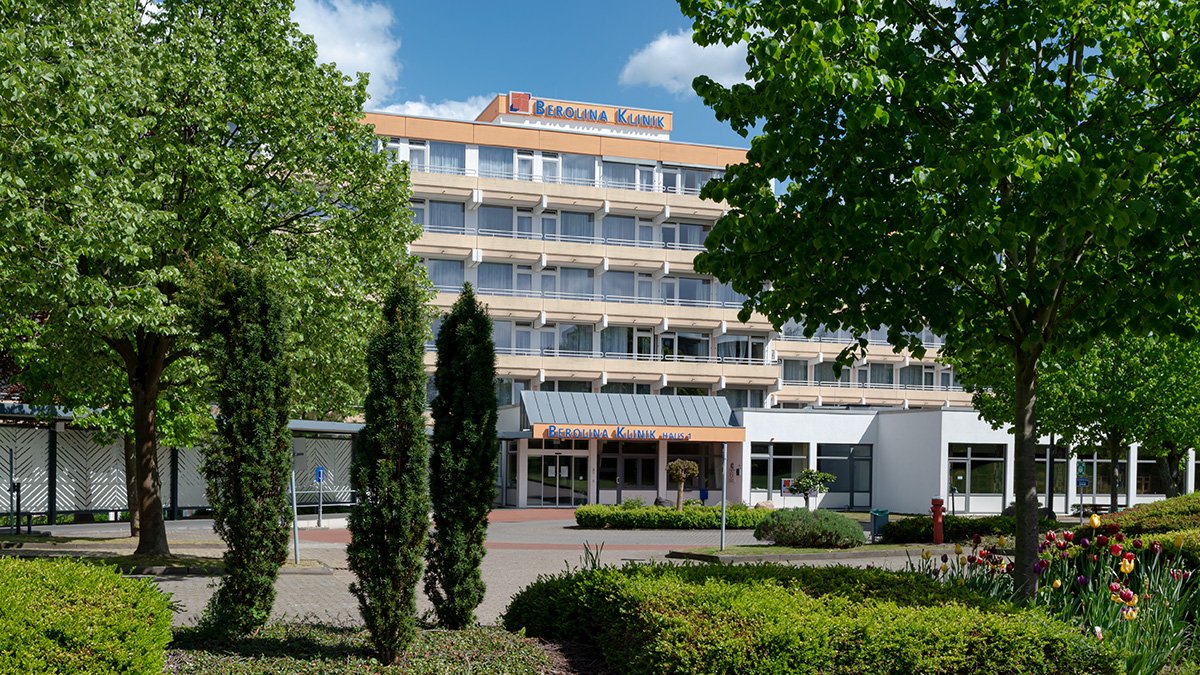Eine Außenansicht der Berolina Klinik in Löhne/Bad Oeynhausen